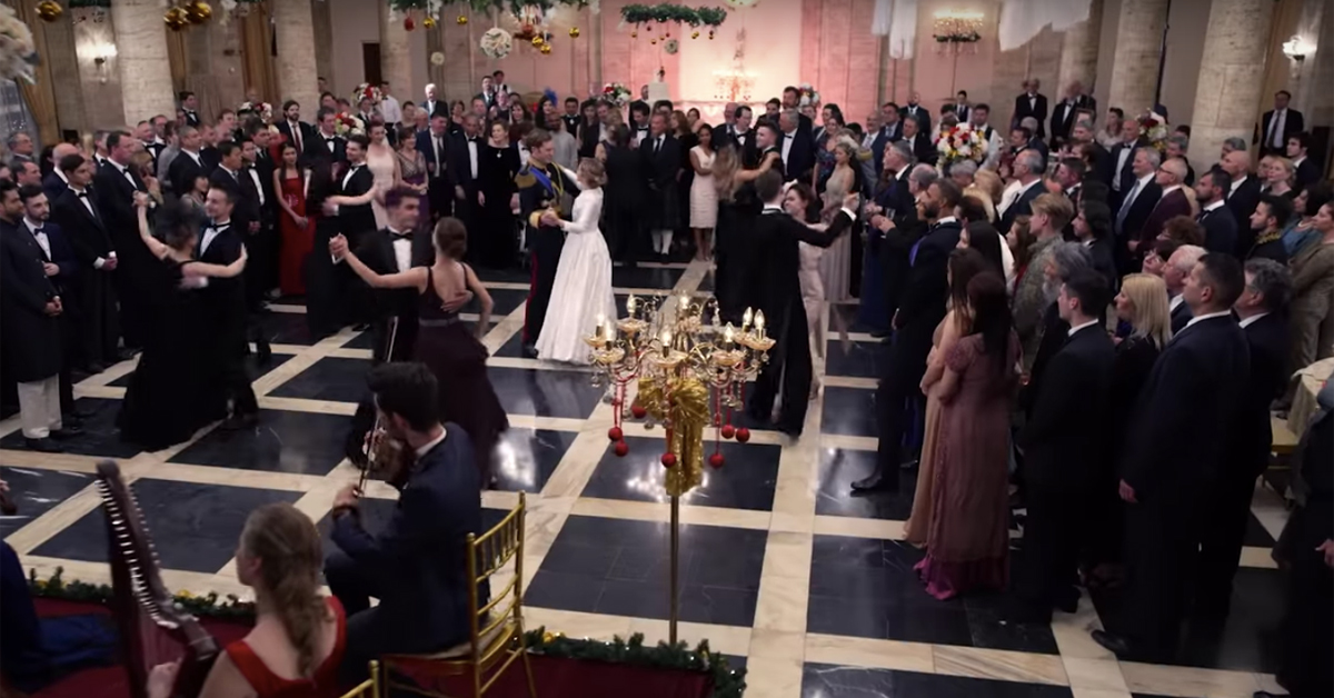 Crítica | O Príncipe do Natal: Casamento Real (A Christmas Prince: The  Royal Wedding) – Host Geek